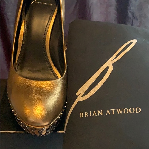 Brian Atwood Gold Studded Pump - Picture 8 of 8